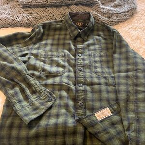 Men’s Ralph Lauren flannel shirt button down double pockets size large